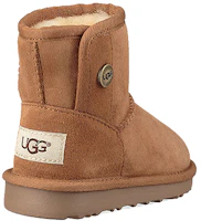 Lookbook 大童 UGG 雪靴 棕色