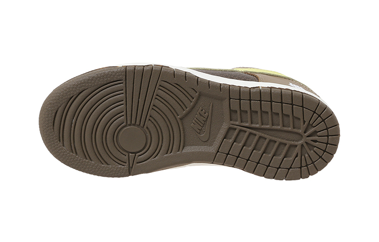 Details for （幼兒）UNDEFEATED x Nike Dunk Low SP 'Canteen' DJ4306-200