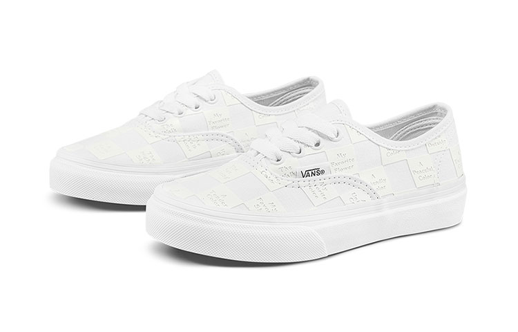 Order 반스 어센틱 화이트 스케이트 슈즈 (or 반스 어센틱 화이트) VN0A3UIV8AX