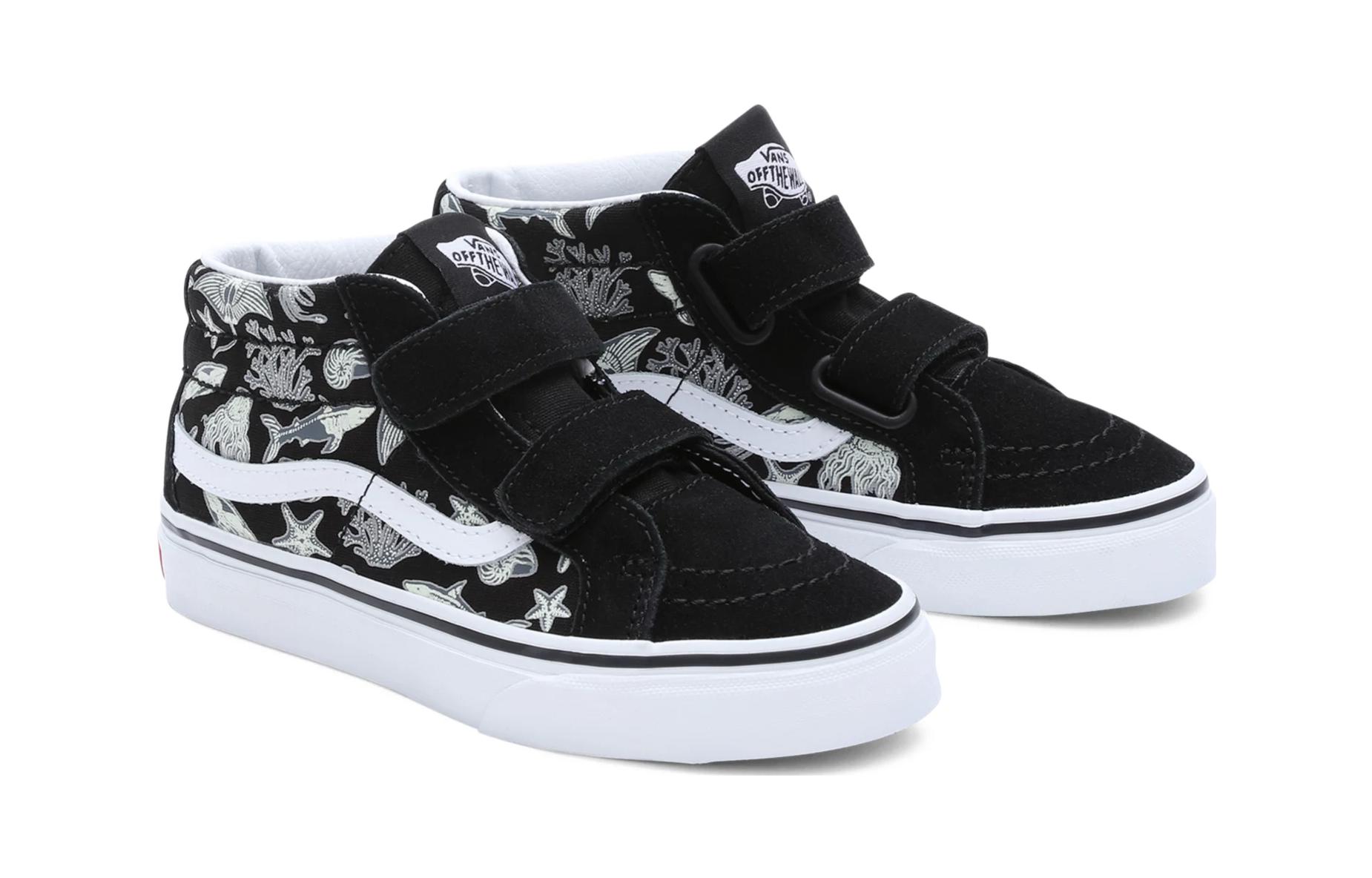 Lookbook (PS) Vans Checkerboard Sk8-Mid Reissue Hook and Loop 'Hitam Putih' Kasut. VN00018TBMV