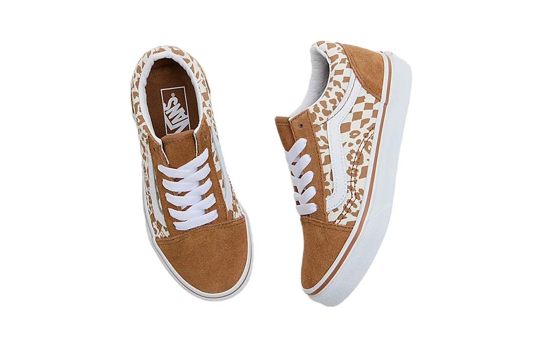 Lookbook (PS) ヴァンズ オールドスクール（ブラウン） VN0A5AOABF2