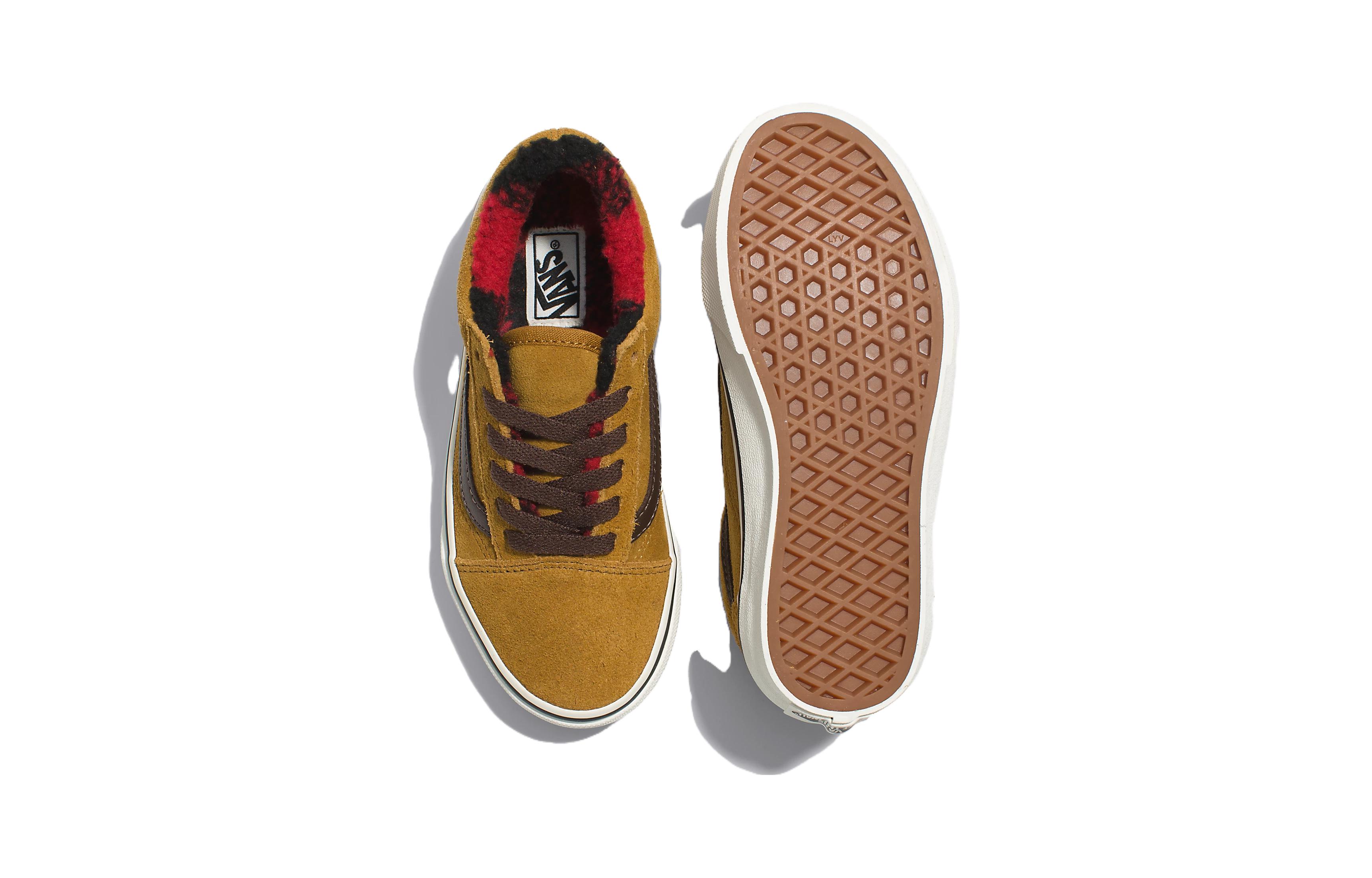 Shop (PS) Vans Old Skool Cozy Hug ''Marrone Dorato'' VN0A7Q5F1M7