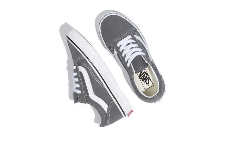 Lookbook ヴァンズ オールドスクール グレー/ホワイト VN0A4BUU195