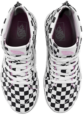 Vans SK8-Hi 棋盘格高帮运动鞋 黑白色 VN0A4BUXABY Lookbook Vans SK8-Hi 棋盘格高帮运动鞋 黑白色 VN0A4BUXABY