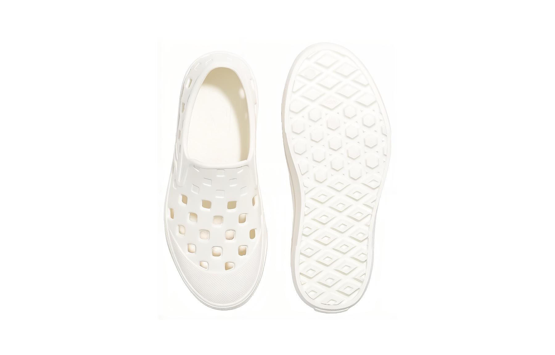 Purchase (PS) 반스 슬립온 트렉 슈즈 (화이트) VN0A4UVIFS8