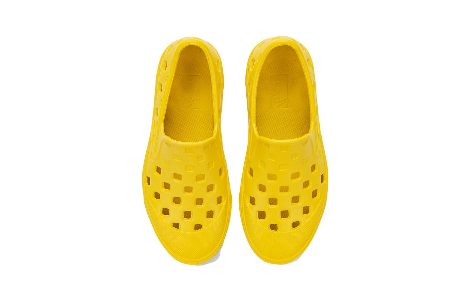 Lookbook (PS) バンズ スリッポン Trek (イエロー) VN0A4UVIBLX