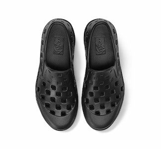 中童 Vans Slip-On Trk 運動洞洞涼鞋 黑色 Lookbook 中童 Vans Slip-On Trk 運動洞洞涼鞋 黑色