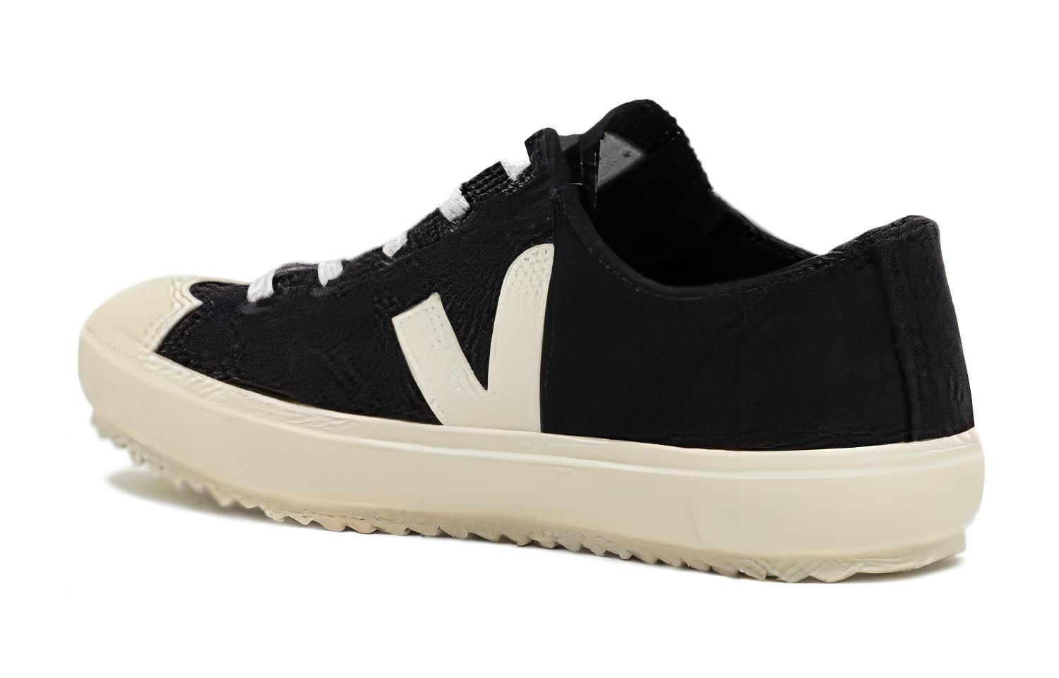 Shop (PS) VEJA 休闲鞋 '时尚舒适黑' FL0101397