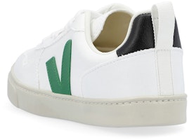 (PS) VEJA V-10 ''Putih Hijau Hitam'' CX0711928 Lookbook (PS) VEJA V-10 ''Putih Hijau Hitam'' CX0711928