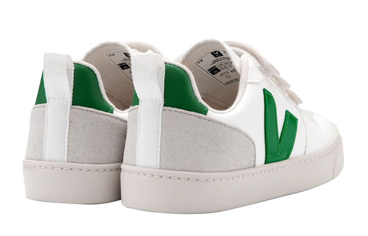 Lookbook (PS) VEJA V-10 'Putih Hijau Nyaman Fashion' CXV072271