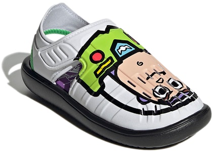 (PS) Sandal Air adidas x Disney 'Putih Hitam Hijau' GY5440 Lookbook (PS) Sandal Air adidas x Disney 'Putih Hitam Hijau' GY5440