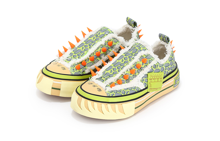 Lookbook (PS) xVESSEL x Gigantosaurus Canvas Low ''Abenteuertag für Kinder'' S22X50G