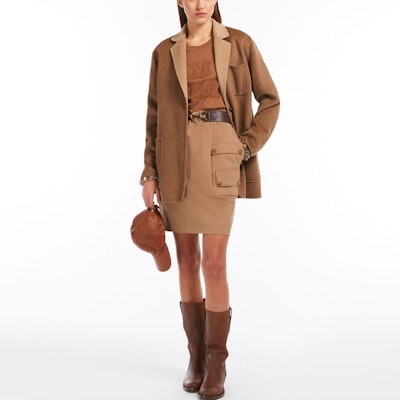 'S Max Mara MaxMara Klaus Collection Light Beige Midi Skirt - Minimalist & Lightweight. 1106042906002-KLAUS Lookbook 'S Max Mara MaxMara Klaus Collection Light Beige Midi Skirt - Minimalist & Lightweight. 1106042906002-KLAUS