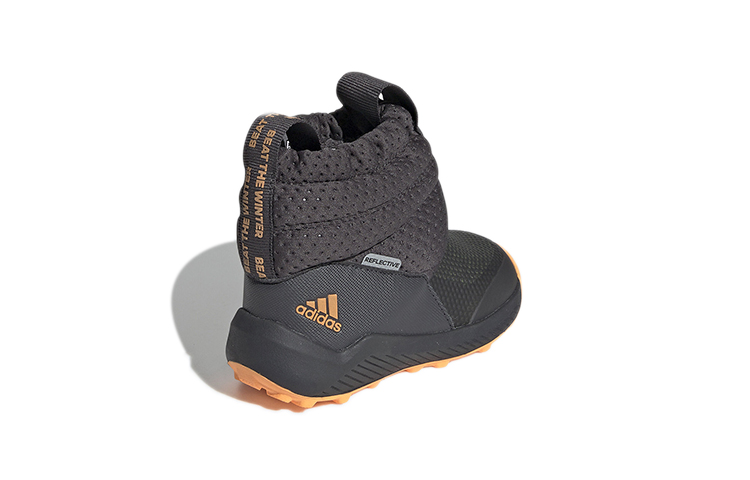 Shop TD嬰童 adidas Rapidasnow 舒適保暖 高幫運動雪地靴 碳黑