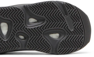 Purchase (TD) Yeezy Boost 700 MNVN "ジオード" GY4811