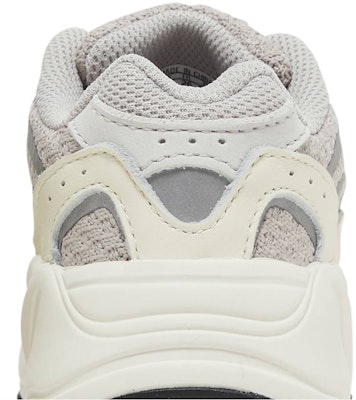 (Infant) adidas Yeezy Boost 700 V2 'Static' HQ6967 Sizing (Infant) adidas Yeezy Boost 700 V2 'Static' HQ6967
