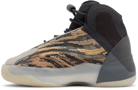 (TD) adidas Yeezy Quantum 'Amber Tint' Sepatu Basket Pria GX1333 Lookbook (TD) adidas Yeezy Quantum 'Amber Tint' Sepatu Basket Pria GX1333