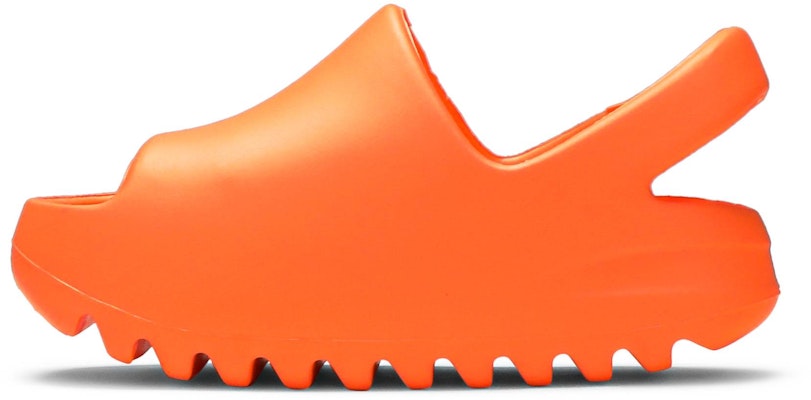 (幼童) adidas Yeezy 拖鞋 'Enflame Orange' GZ0955 Lookbook (幼童) adidas Yeezy 拖鞋 'Enflame Orange' GZ0955