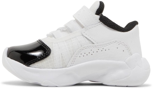 (TD) エアジョーダン11 CMFT LOW 白黒 CZ0906-102 Lookbook (TD) エアジョーダン11 CMFT LOW 白黒 CZ0906-102