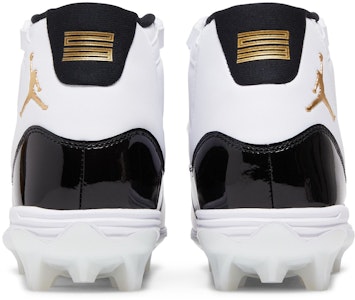 Air Jordan 11 Retro Cleat 'Gratitude' Sepatu Bola FV5374-107 Details for Air Jordan 11 Retro Cleat 'Gratitude' Sepatu Bola FV5374-107