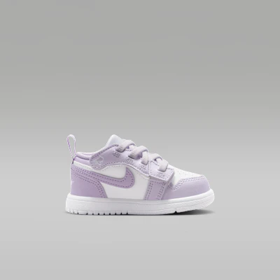(TD) Air Jordan 1 Low ALT 浅葡萄紫/紫罗兰雾/白色 DR9747-500 Lookbook (TD) Air Jordan 1 Low ALT 浅葡萄紫/紫罗兰雾/白色 DR9747-500