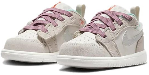 (TD) Air Jordan 1 Low Alt SE 'Sail Violet Dust' en Blanco y Violeta Polvoriento FQ8092-100 Lookbook (TD) Air Jordan 1 Low Alt SE 'Sail Violet Dust' en Blanco y Violeta Polvoriento FQ8092-100