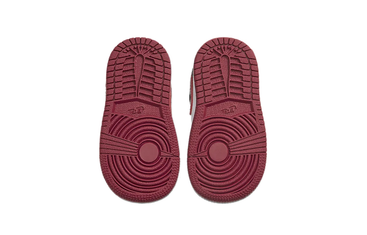 Shop (幼童) Air Jordan 1 Mid 'Bred Toe' 640735-066
