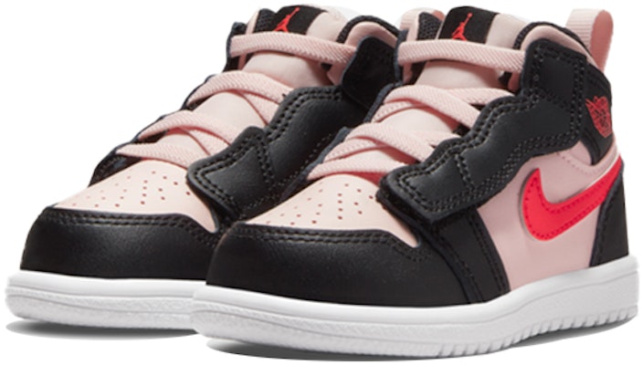 (TD) Air Jordan 1 中帮 替代 黑色粉红深红 AR6352-604 Lookbook (TD) Air Jordan 1 中帮 替代 黑色粉红深红 AR6352-604