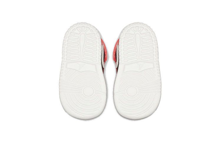 Lookbook (TD) エアジョーダン1 MID レトロ 黒赤 (Ea Jōdan 1 MID Retoro Kuro Aka) AR6352-061