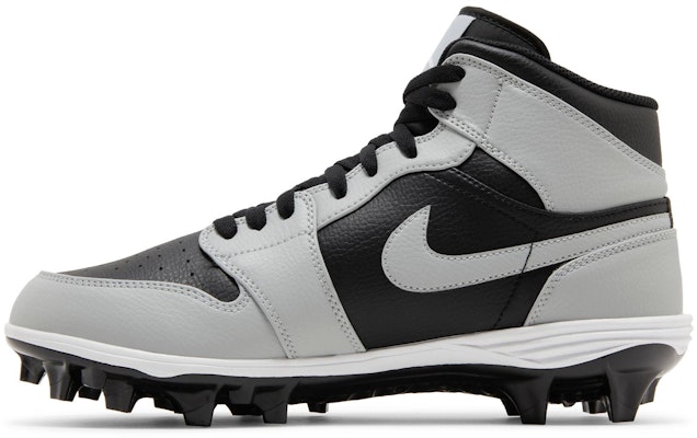 エア ジョーダン 1 MID クリート "シャドー 2.0" FJ6805-002 Lookbook エア ジョーダン 1 MID クリート "シャドー 2.0" FJ6805-002