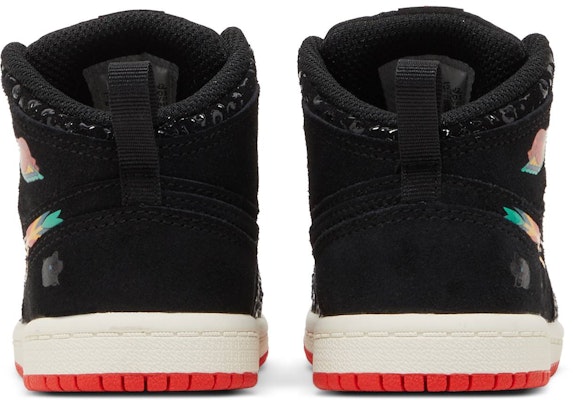 (TD) Air Jordan 1 Mid SE 'SiEMPRE Familia' Pria/Wanita Sneakers Original Terbaru DN5120-001 Details for (TD) Air Jordan 1 Mid SE 'SiEMPRE Familia' Pria/Wanita Sneakers Original Terbaru DN5120-001
