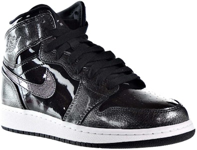 (TD) Air Jordan 1 复古高帮儿童版 '黑色漆皮' 705304-017 Lookbook (TD) Air Jordan 1 复古高帮儿童版 '黑色漆皮' 705304-017