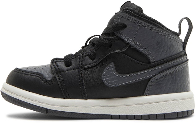 (TD) 에어 조던 1 미드 블랙 그레이 (Air Jordan 1 Mid 블랙/그레이 is also acceptable and shorter) 640735-041 Lookbook (TD) 에어 조던 1 미드 블랙 그레이 (Air Jordan 1 Mid 블랙/그레이 is also acceptable and shorter) 640735-041