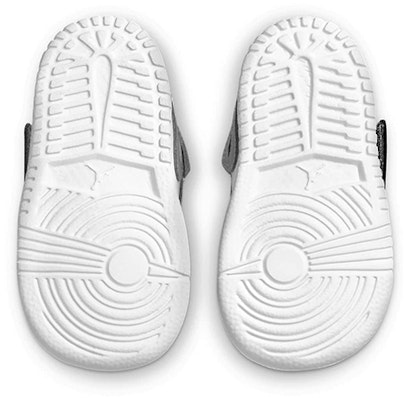 TD嬰童 Air Jordan 1 Sky 大飛翼logo 魔術貼 減震防滑耐磨 高幫復古籃球鞋 灰白黑 Lookbook TD嬰童 Air Jordan 1 Sky 大飛翼logo 魔術貼 減震防滑耐磨 高幫復古籃球鞋 灰白黑