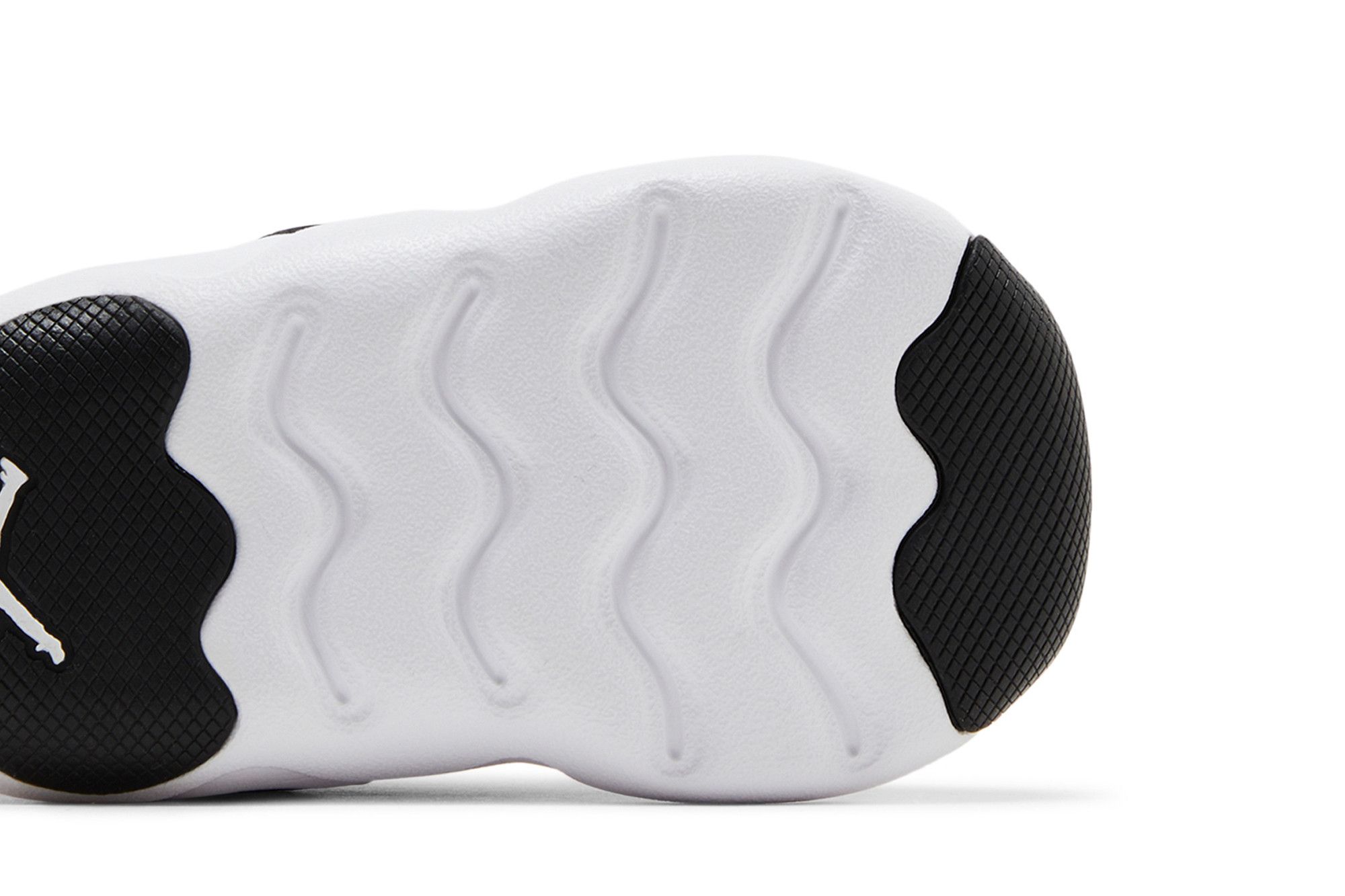 Purchase (TD) Air Jordan 23/7 ''Nero Bianco'' DQ9294-001