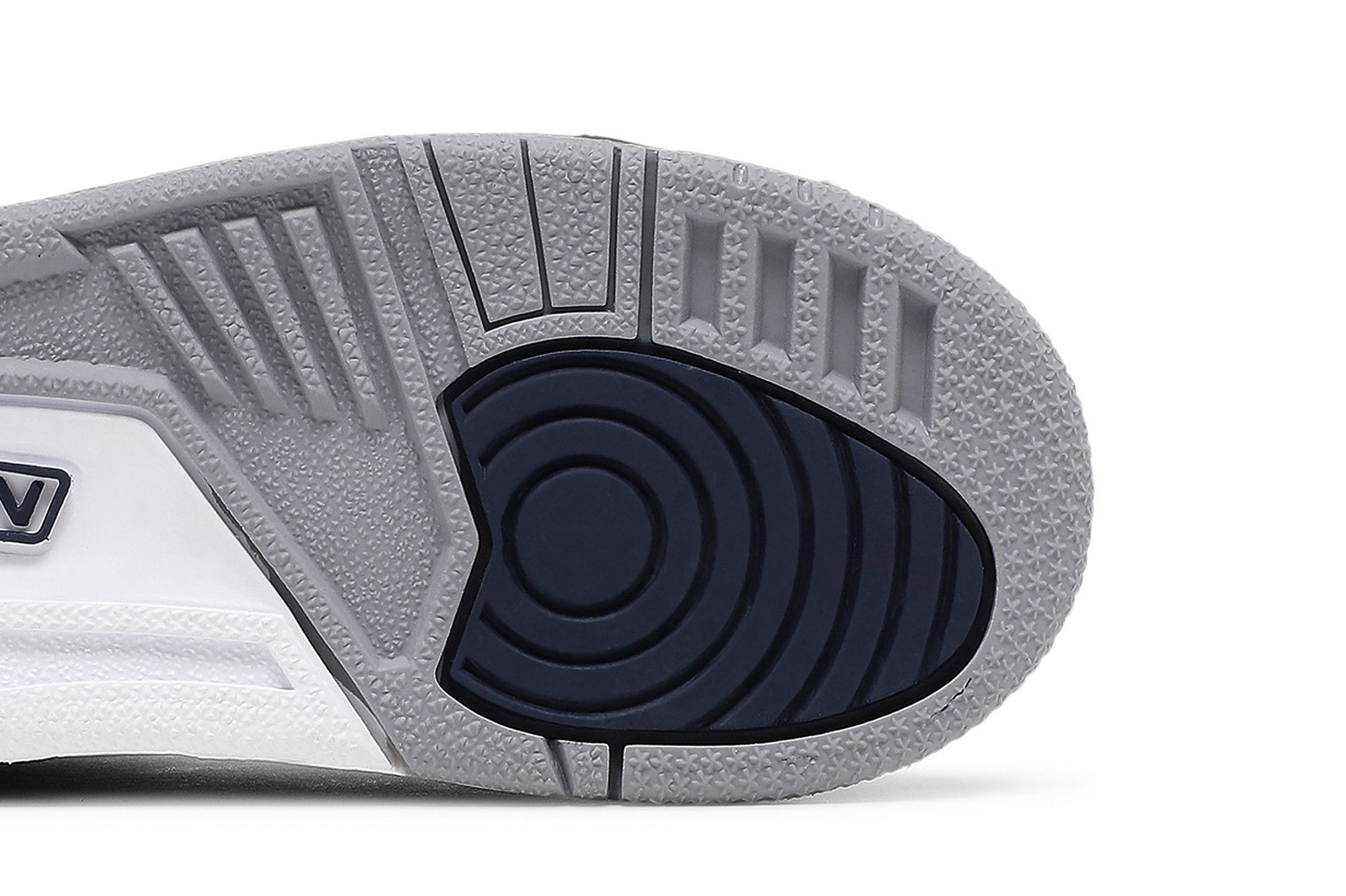 Purchase (TD) Air Jordan 3 Rétro ''Georgetown''. 832033-401
