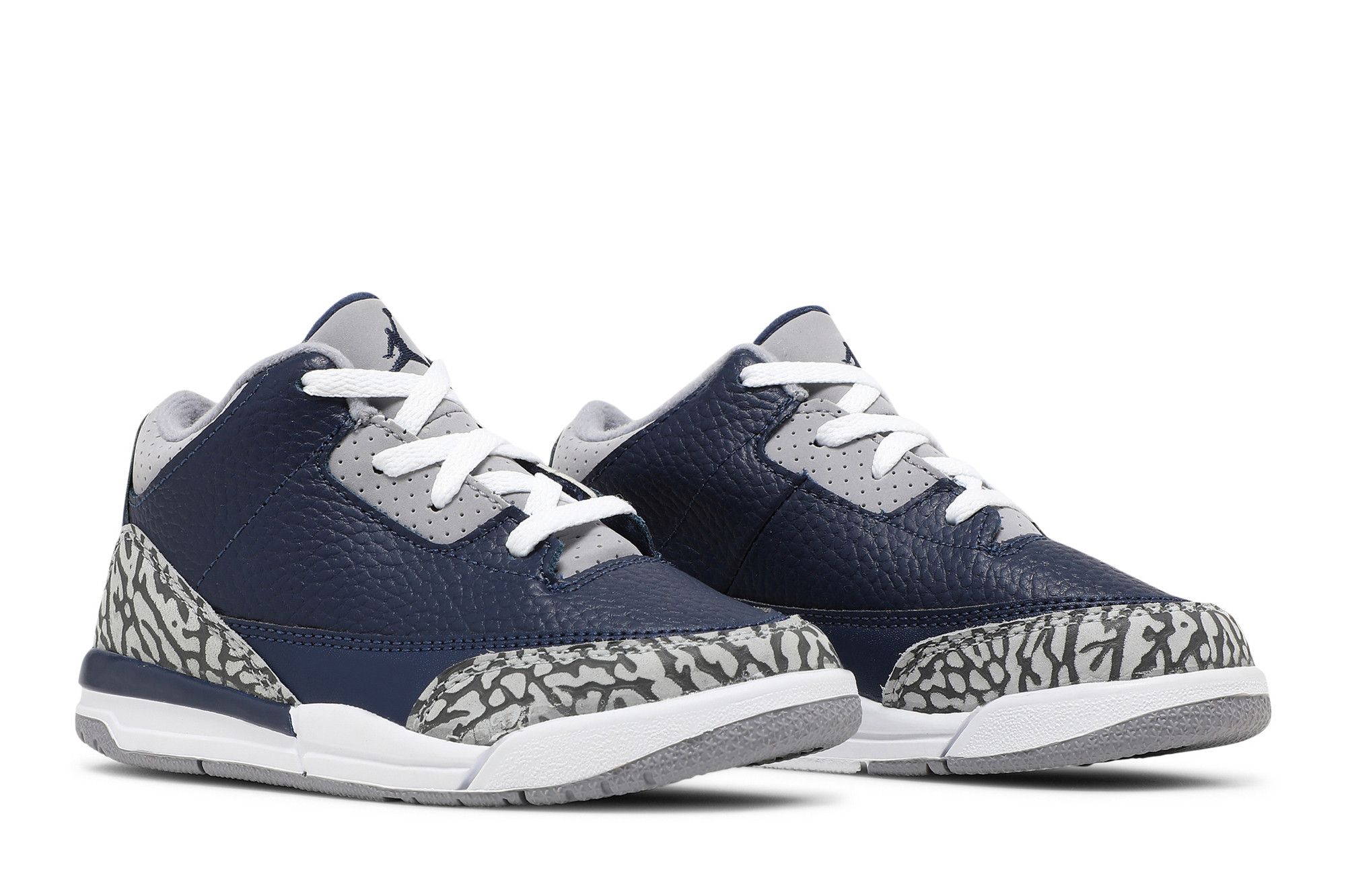 Cheap (TD) Air Jordan 3 Rétro ''Georgetown''. 832033-401