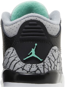 (TD) Air Jordan 3 Retro 'Cahaya Hijau' DM0968-031 Sizing (TD) Air Jordan 3 Retro 'Cahaya Hijau' DM0968-031