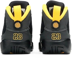 (幼童款)Air Jordan 9 復刻版「暗炭灰大學金」401812-070 Details for (幼童款)Air Jordan 9 復刻版「暗炭灰大學金」401812-070