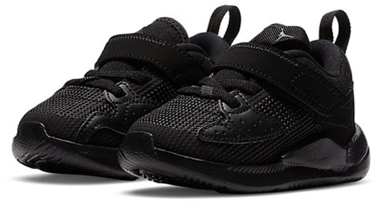 (TD) Air Jordan Cadence 'Hitam' CQ9235-001 Lookbook (TD) Air Jordan Cadence 'Hitam' CQ9235-001
