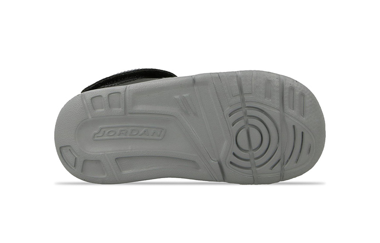 Shop (幼童) Air Jordan Courtside 23 '黑色' AQ7735-023