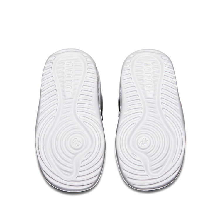 Shop (TD) Air Jordan First Class 'Hitam Emerald' AJ7316-031