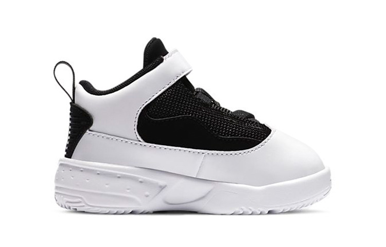 Order (TD) Air Jordan Max Aura 2 ''Blanc Noir'' CN8096-107