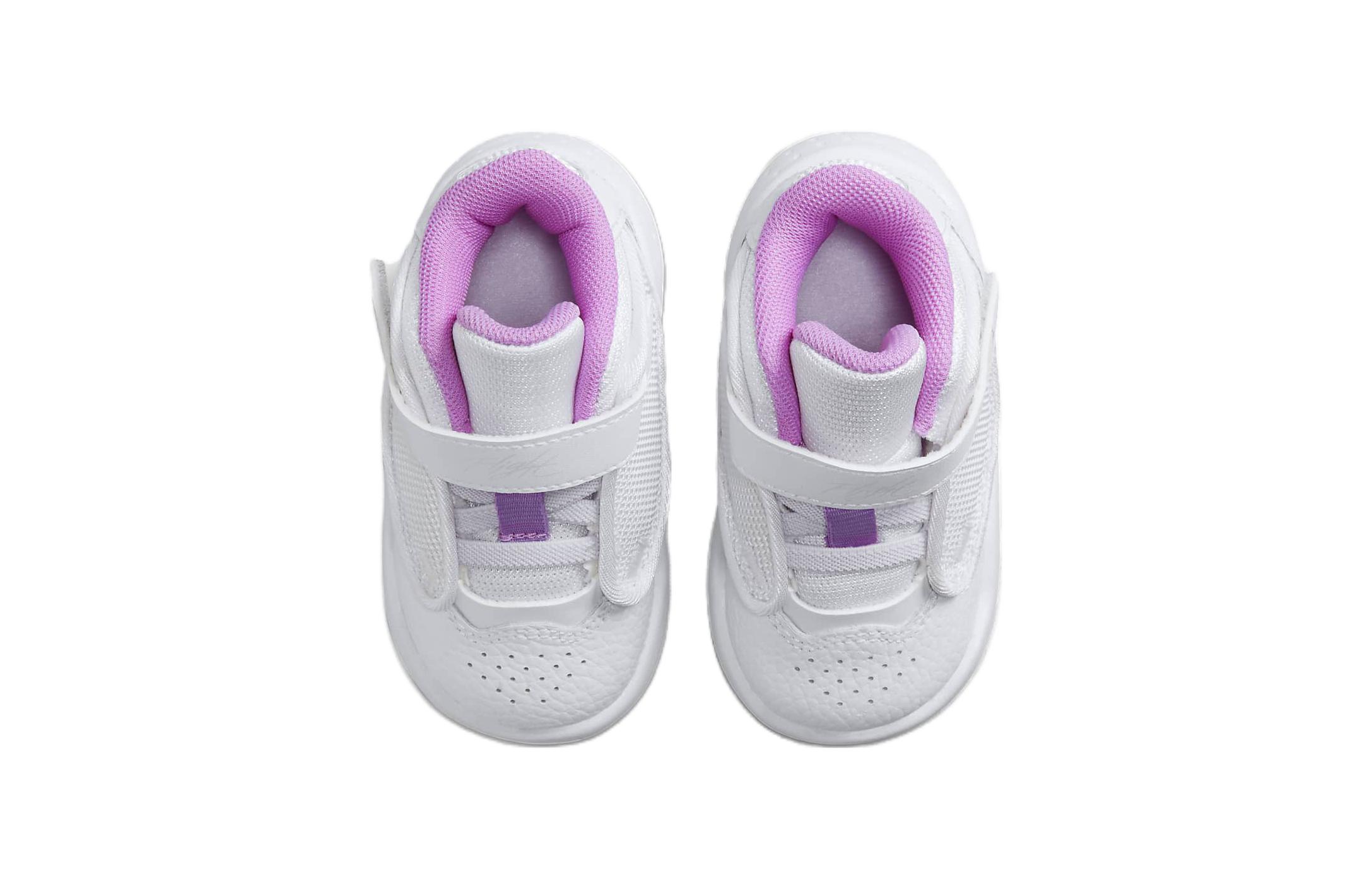 Shop (TD) Air Jordan Max Aura ''Bianco Rush Fucsia'' DQ8402-105