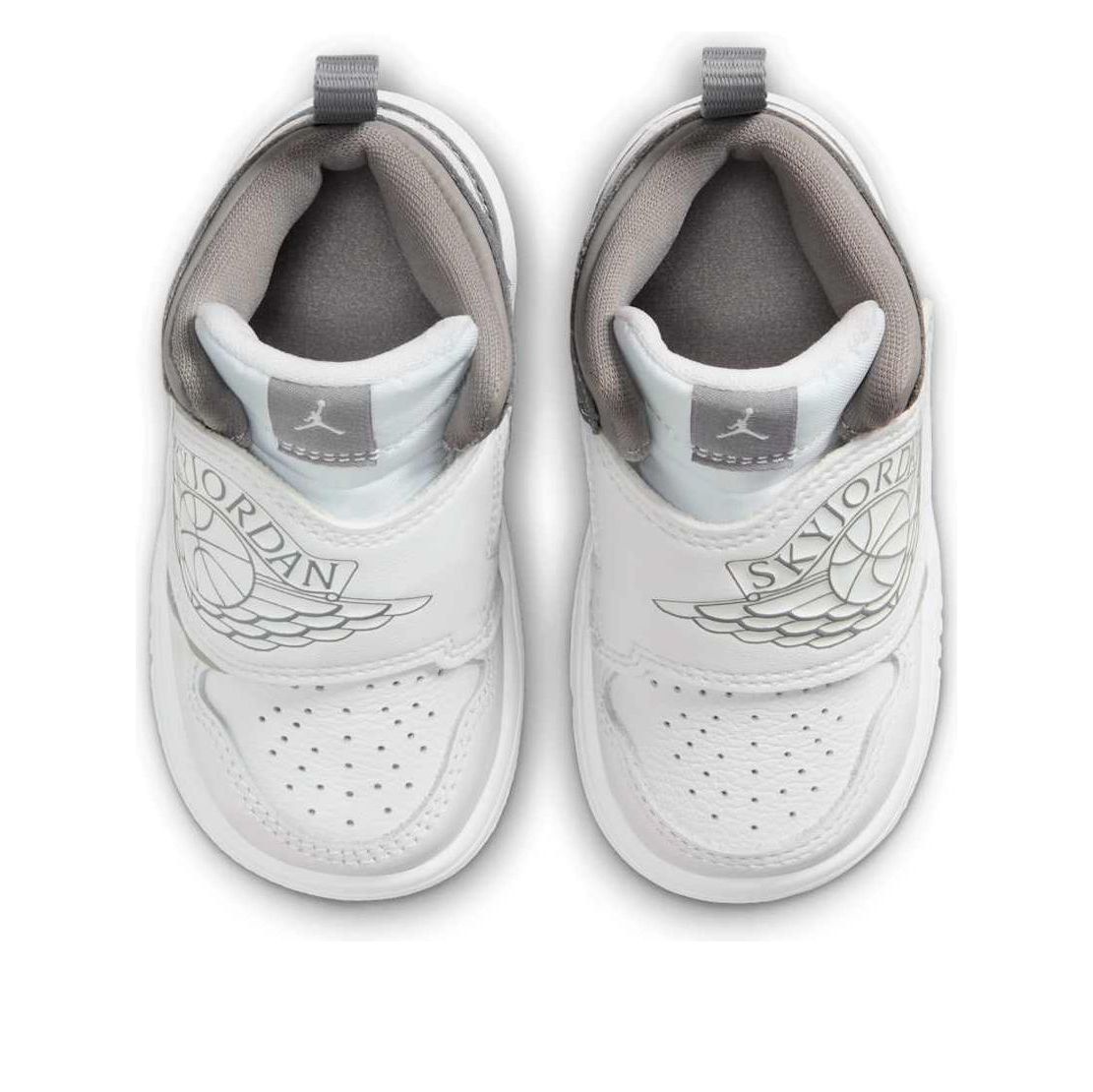 Shop (TD) Air Jordan Sky 1 ''Abu-abu Medium'' BQ7196-011