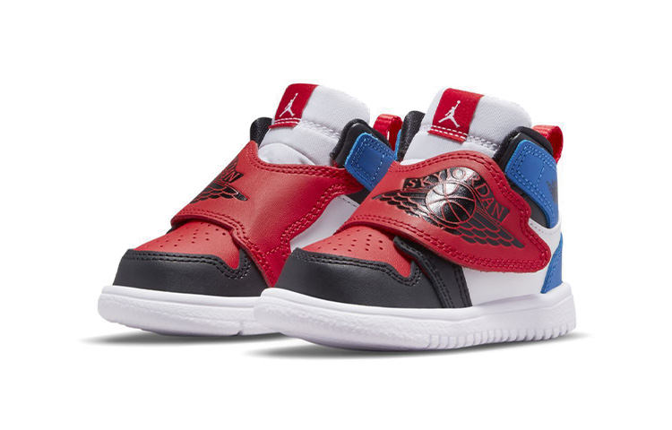 Lookbook (TD) Air Jordan Sky Jordan 1 Top 3 Herren Sneaker BQ7196-104
