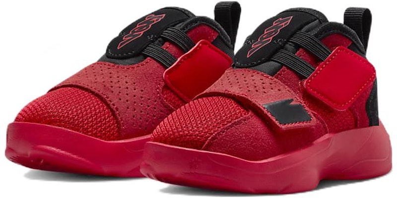 (TD) Air Jordan Zion 2 “红色麂皮口香糖” DV2464-600 Lookbook (TD) Air Jordan Zion 2 “红色麂皮口香糖” DV2464-600