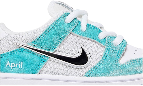 (TD) 四月滑板 x 耐克扣篮低帮SB '炫绿' FZ6107-300 Order (TD) 四月滑板 x 耐克扣篮低帮SB '炫绿' FZ6107-300