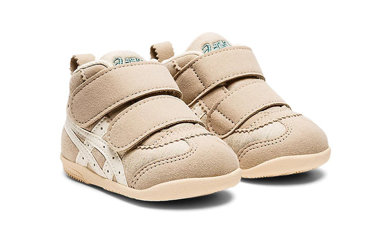 Lookbook (TD) ASICS Amulefirst OC ''Bianco Crema'' 1144A234-200
