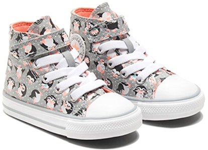 幼童 Converse Chuck Taylor All Star 1V 灰黑 企鵝印花 高筒 帆布鞋 Lookbook 幼童 Converse Chuck Taylor All Star 1V 灰黑 企鵝印花 高筒 帆布鞋